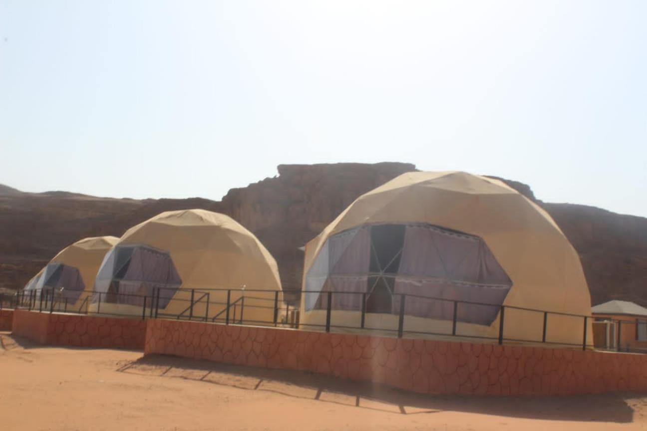 Landscape Rum Camp Hotel Wadi Rum Exterior photo