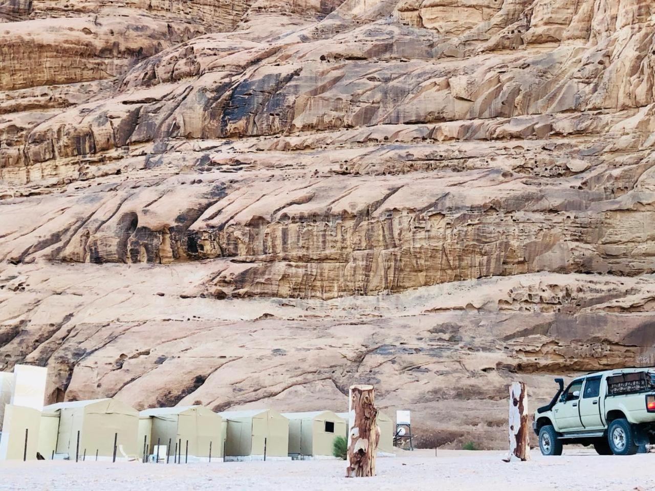 Landscape Rum Camp Hotel Wadi Rum Exterior photo